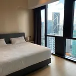 Star Residance At Klcc - Two Bedrooms With Twin Towers View